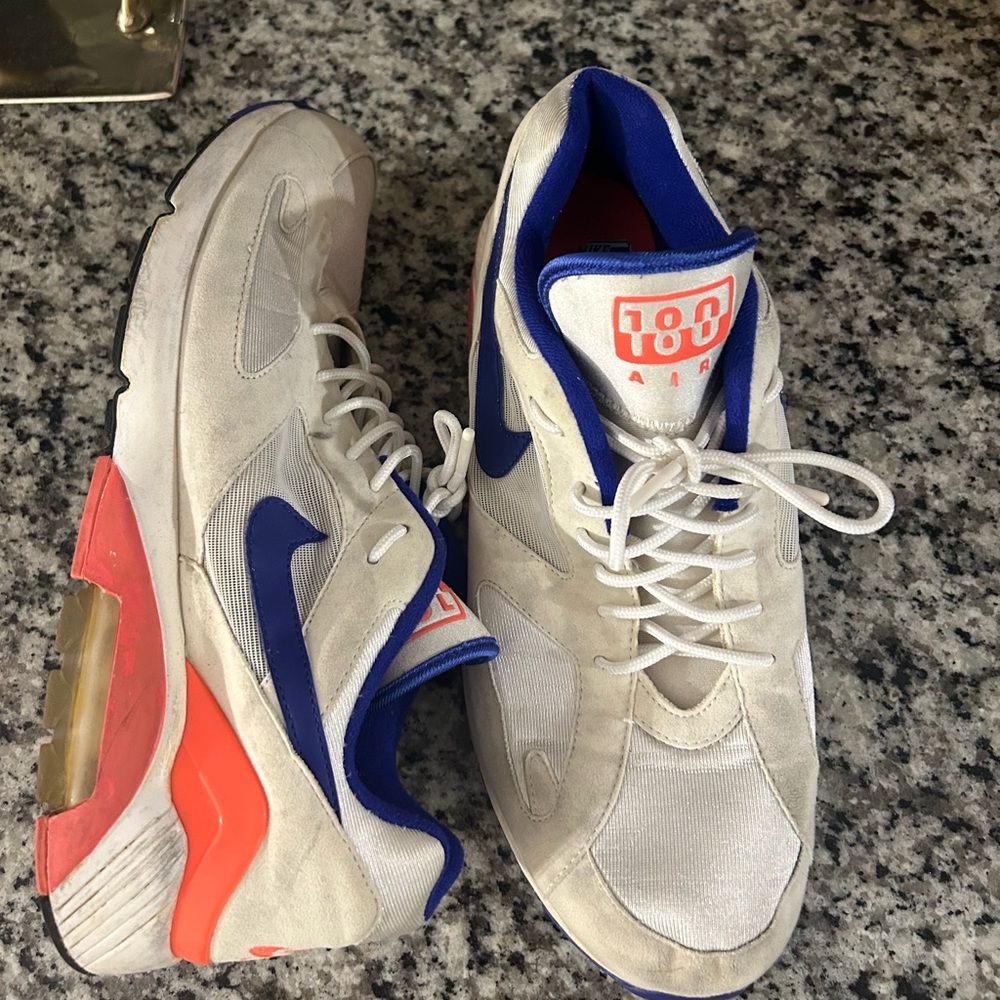 Nike 180 air
